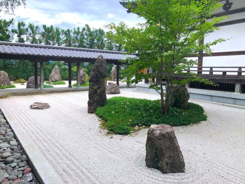 ＼おにわさん更新情報／ ‪[ 長野県下諏訪町 ] 慈雲寺庭園 Jiunji Temple Garden, Shimosuwa, Nagano の写真・記事を更新しました。 ーータイプの異なる３つの名園