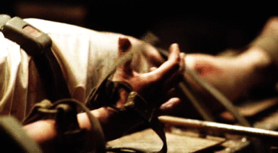 struthin:  submissivegames:  Now that is exactly what I want to see.  I want to