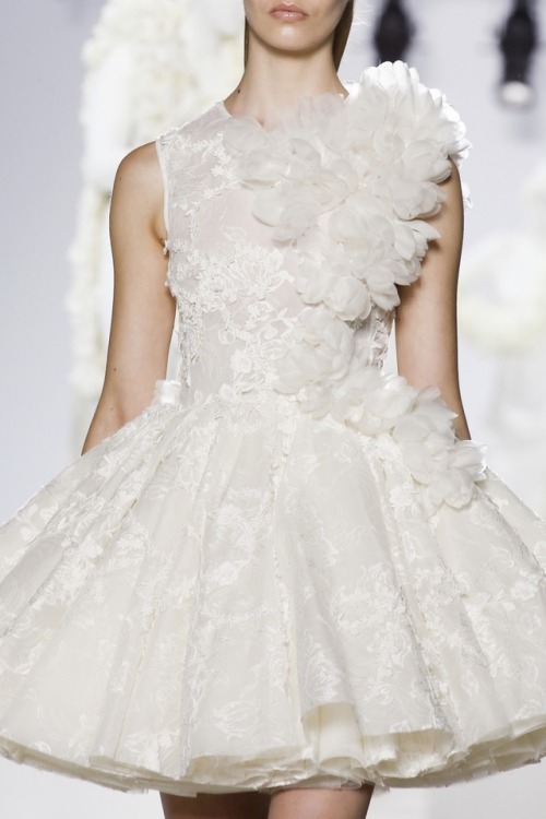 whore-for-couture: girlannachronism: Giambattista Valli fall 2013 couture details Haute Couture blog