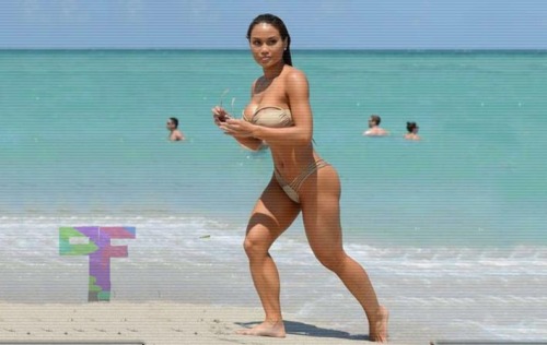 prolificfuse:(via Daphne Joy Looking Sexy at The Beach While Her Man is Away) 