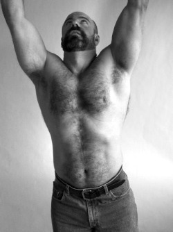 Follow my two hairy men blogs:http://sambrcln.tumblr.comhttp://hairysex.tumblr.com