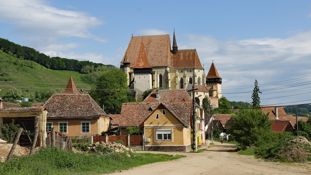 allthingseurope:
“Biertan, Romania (by Daniel Engelvin)
”