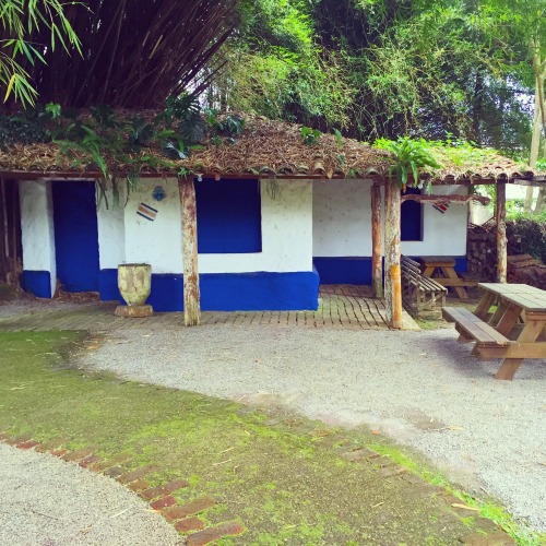 eatlovetravelcostarica:  Casa tipica costarricense Jardin Lankester, Cartago