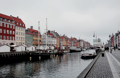 sentence-fragments:Copenhagen, Denmark december 2016