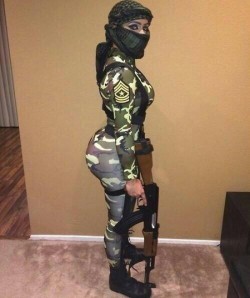 thickarabgirls:  ISIS booty