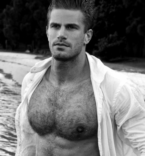 hairychestg:  Chris Bailey shirtless                                                         .HairyChestG   .TBigCock
