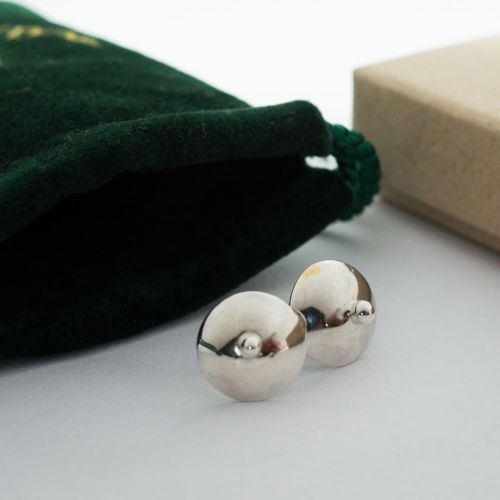 Just packed a pair of silver boobie earrings to post out, makes me happy! &hellip;.will have to try 