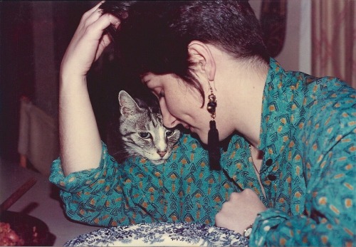 warmfuzzyphoto:My mum and ‘boggles’ the cat in 1992 Submitted by @anynameisbetterthanmyfirstone