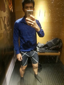 simplicityshouts:  tried on under armor’s compression shorts and I really love it. esp the rugged texture. #changingroomfie 