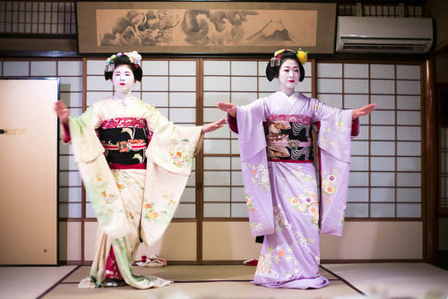 Porn geisha-kai:  October 2014: maiko Kiyono and photos