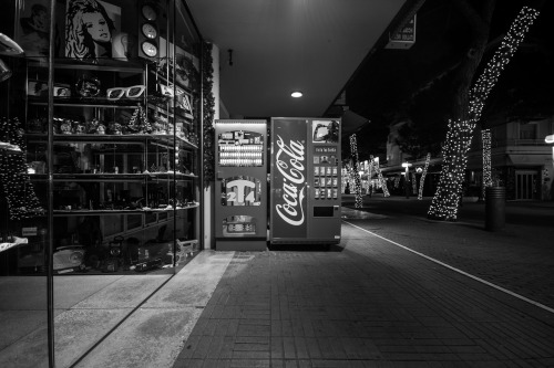 Riccione deserta il martedì sera&hellip; un'occasione da non perdere per fare qualche foto!  RICCION