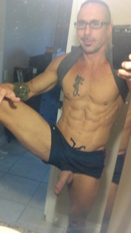 kinkyandy:  Hanging out of my gym shorts today. 