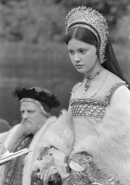 queenemaker:Lynne Frederick as Katherine Howard in Henry VIII and His Six Wives (1972)