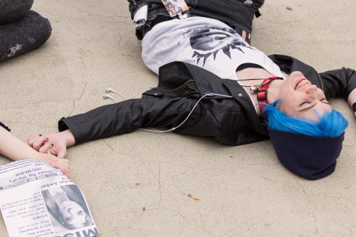 warrenprescott: js337: Youmacon 2015 : The pile of not-so-dead Chloes… and Jefferson. | Photo