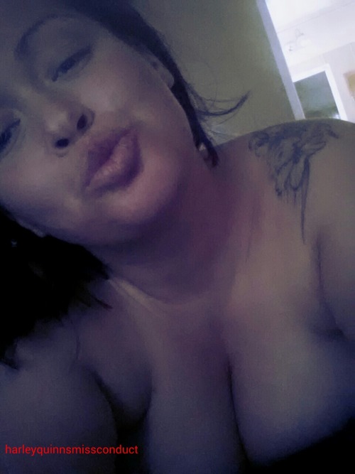 harleyquinnsmissconduct:  Night night my lil freaks have an amazing weekend filled with lots of naughty adventures, then tell me about it cause I’m boring n have no life :-/ lol ~Love, Harley 