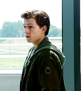 parkerpete: Tom Holland behind the scenes of Spider-Man: Homecoming Bonus: 