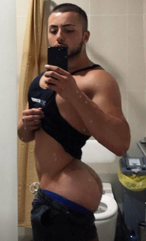 BubblEASSDudes🍑35k.followers for the love of Ass