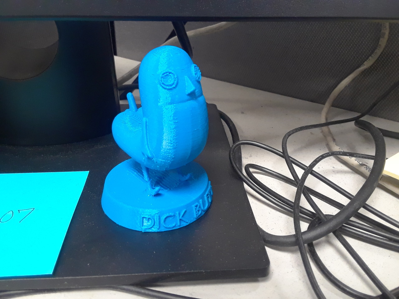 lame-kid-on-couch:  MY COWORKERS JUST SURPRISED ME WITH THE GIFT OF MY VERY OWN 3D