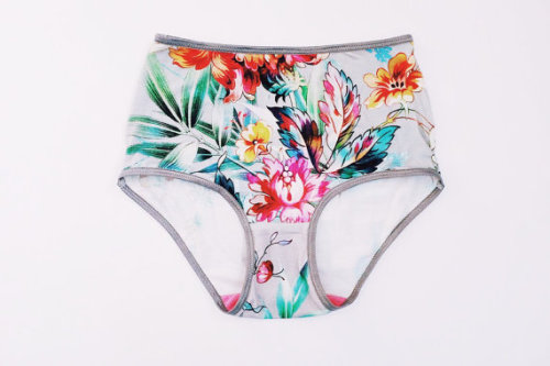 inlovewithburlesquelingerie: Egretta Garzetta