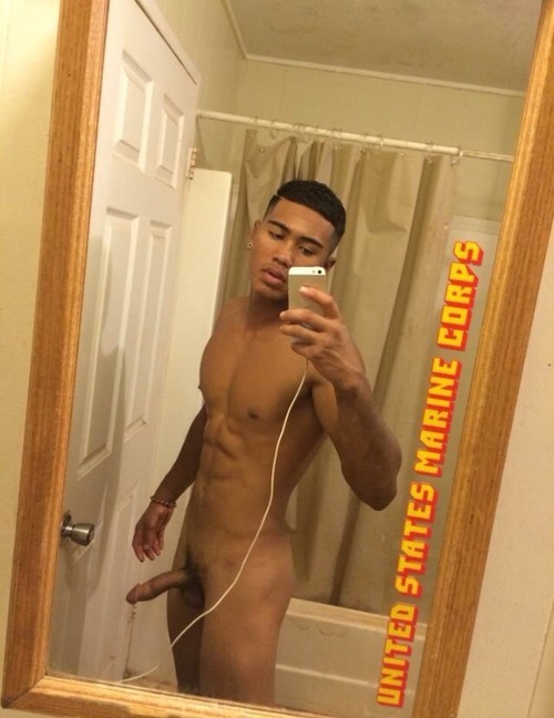 yungdisaster:  Hawaiian boy exposed 