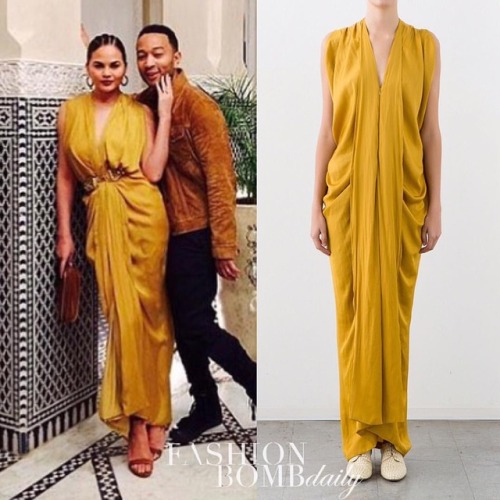 @chrissyteigen and @johnlegend struck a pose in Marrakech with #chrissyteigen in a $1,095 @zeromcorn