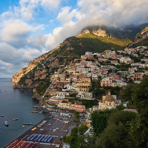 It’s easy to see why Positano is one of the top destinations in Southern Italy. The viewpoints