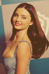 we-should-fuck-now-that-i:  anastacia-grey:  famous hair of the day: Miranda Kerr   ♥