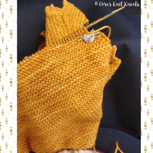 corasknitknacks:  NaKniCroMo day 14 - favourite fiber Oooh, this is hard! I love merino wool to knit