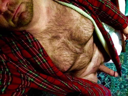 nevertoohairy:From  wolfshaus.  Thanks for the submission.