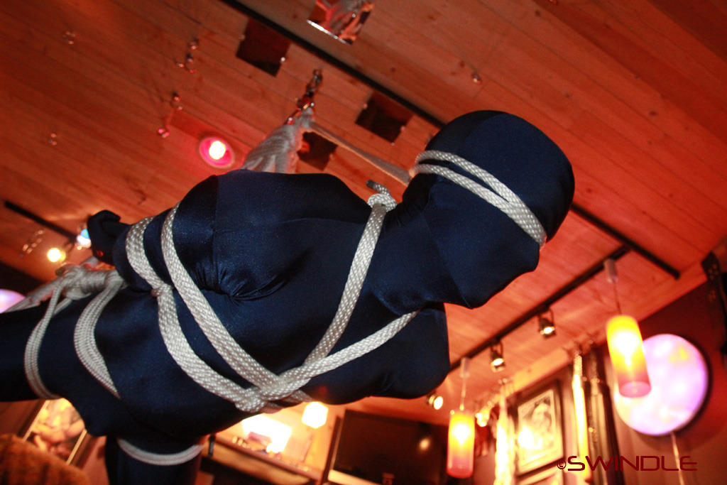 swindleleather:Zentai suspension of a fox