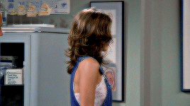  Click The Source Link To Find #156 Gifs [268x151] Of Jennifer Aniston In Friends S01 [episodes 1-2].