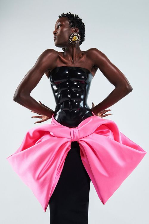 Schiaparelli | bustier in moulded hand-painted leather + corset lacing at the back | 