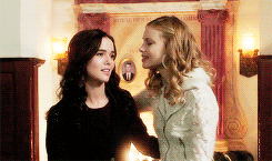  Vampire Academy Meme: [1/3] Friendships Rose & Lissa:”I’m your Dhampir and you’re my Moroi. Done.” 