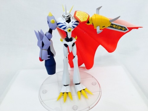 Looking back on old pictures really makes me want to do more Digimon photo shoots