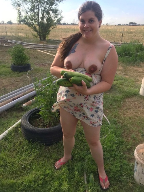 ridefasttakechances:  Favorite part of the summer is the garden