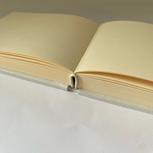 I Saw This Binding Method On Susana Dominguez Martins Instagram Page On Sunday And My Mind Was So Blown