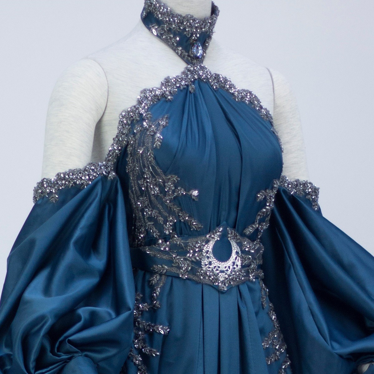 sosuperawesome:  Star Cape and Northern Sky Dress, by Fairytas on Etsy  See our ‘dress’