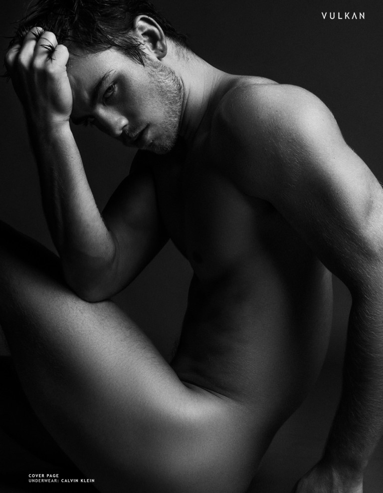 amazingmalenudity:  Dustin McNeer 