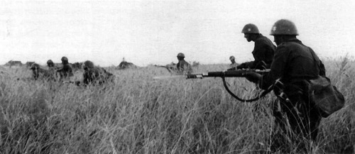 demdeutschenvolke:1941. Slovak Soldiers advancing towards the outskirts of Lypovets, Ukraine.