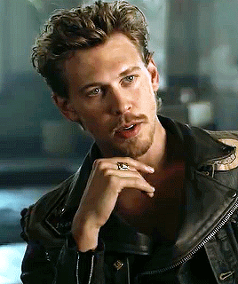 AUSTIN BUTLER."The Bikeriders" Interview.