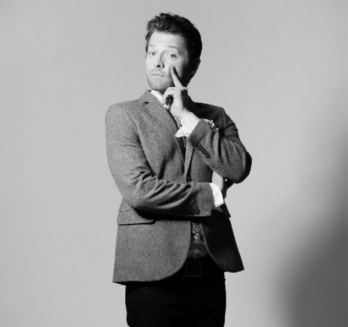 holysuddenappearancesmisha: Misha Collins in Bello #52