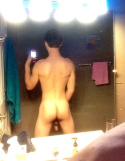 tensixteen1016:  Hot ass submission from kik user: ASAP_Nathan Follow Me For More Gay Porn