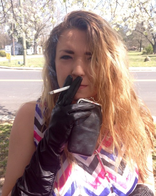 leathersmoke81:Kelsi - her first VS120 in black leather gloves &amp; cigarette case!