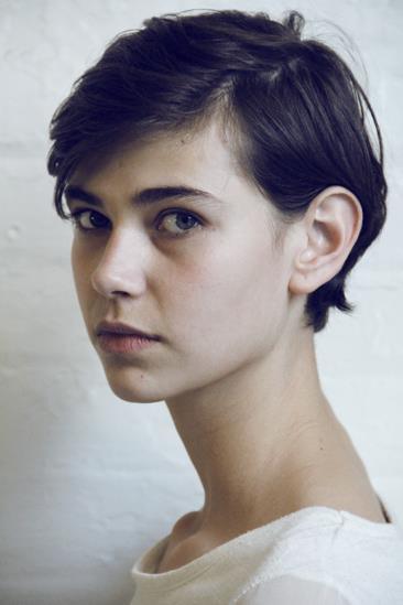 androadiction:  maggiestreasure:  Amra Cerkezovic  *** 