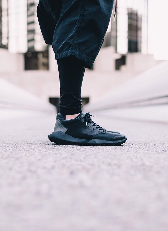 rick owens runner on feet