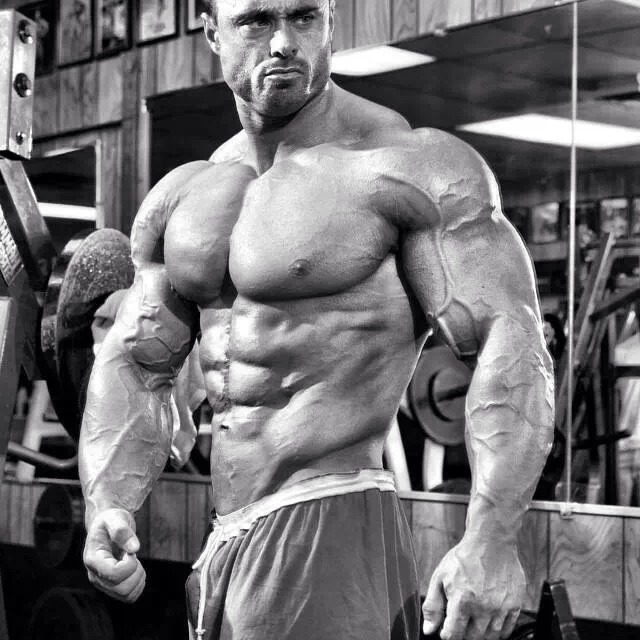 musclelover:  image from londonboy45 See tonnes more #muscle from hot #bodybuilders
