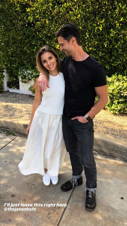 roswellnmsource: Shiri Appleby and Jason Behr via Shiri’s IG stories on July 18, 2020