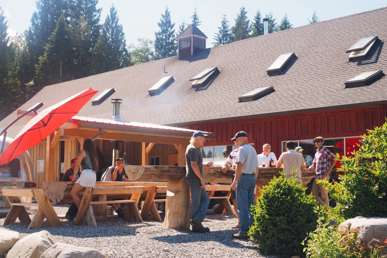 Persephone Brewing x Gibsons x Sunshine Coast, BC.
“Persephone labels itself as being all about “beer farm fresh” and it certainly lives up to that moniker. You can actually see and smell the farm’s growing hops, live chickens, and general barnyard...