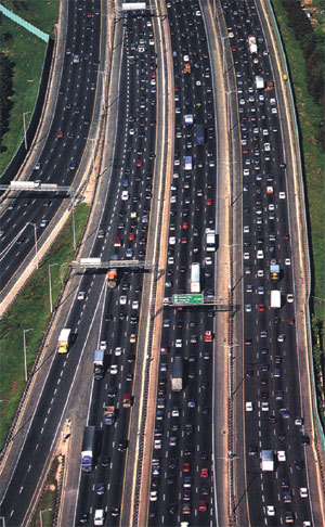 The busiest and widest highway in the world is in Ontario, Canada