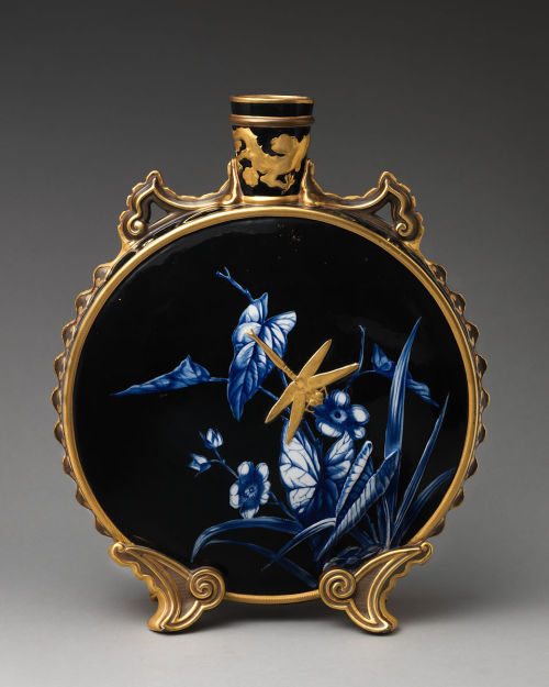 fashionsfromhistory: Moon Flask Worcester Factory c.1880s-1890s The MET
